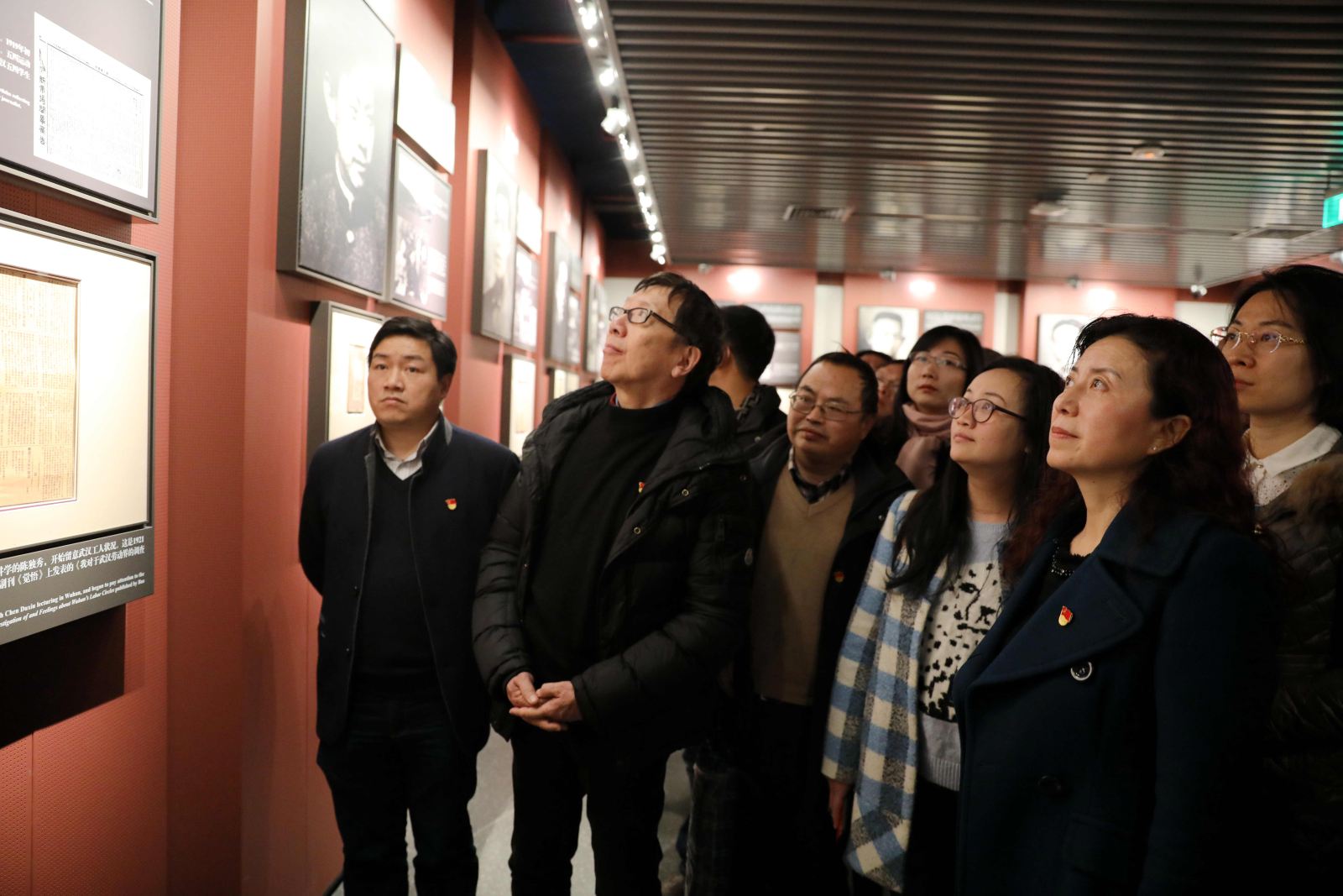 不忘初心，继续前行——计算机科学与软件工程学院党委委员瞻仰中共一大会址重温入党誓词